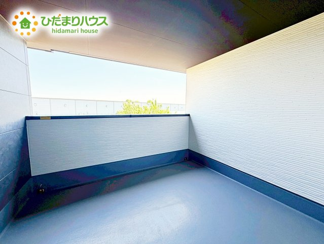 【バルコニー】 | 水戸市住吉町5期　新築戸建 | 広々としたバルコニーは、大量の洗濯物を干しても余裕！お布団だって、家族全員分をいっきに干せますね(^O^)