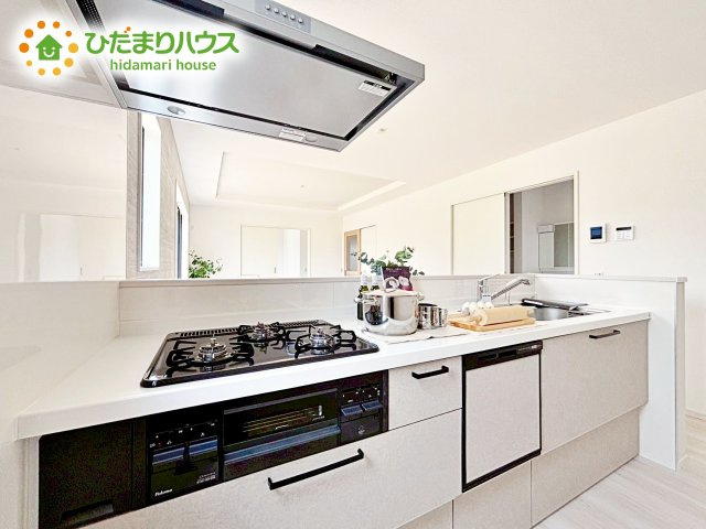 【キッチン】 | 水戸市住吉町5期　新築戸建 | 広々として使い勝手のよい明るく開放的なキッチン