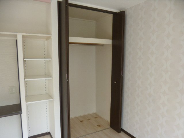パナハイツヒコ池の子供部屋
