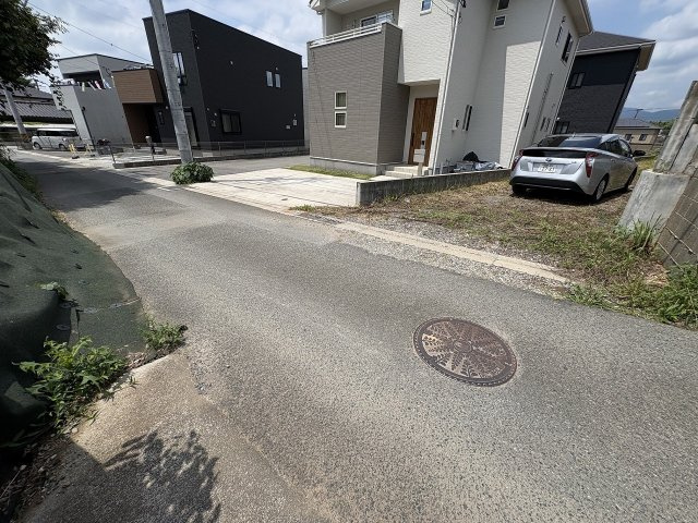 小郡市三沢土地の前面道路含む現地写真