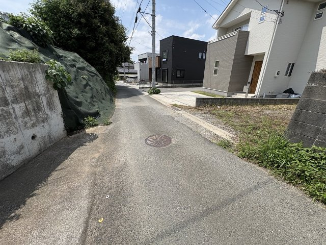 小郡市三沢土地の前面道路含む現地写真