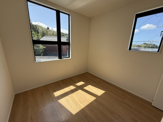 前原駅南１丁目　新築戸建　３棟の洋室|洋室4.5帖