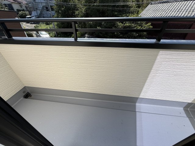 前原駅南１丁目　新築戸建　３棟のバルコニー|洋室9.7帖に面したバルコニー