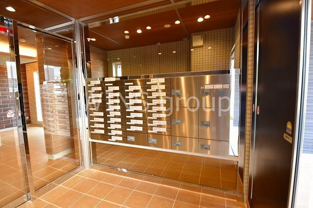 世田谷区桜上水１丁目のアパートのエントランス