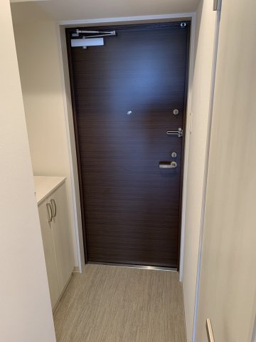 クローバー・メゾン服部の玄関