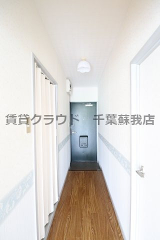 鵜の森ビルの玄関|シンプルで使いやすい玄関です