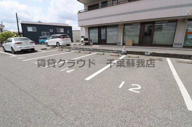 鵜の森ビルの駐車場|駐車場に車を止められます