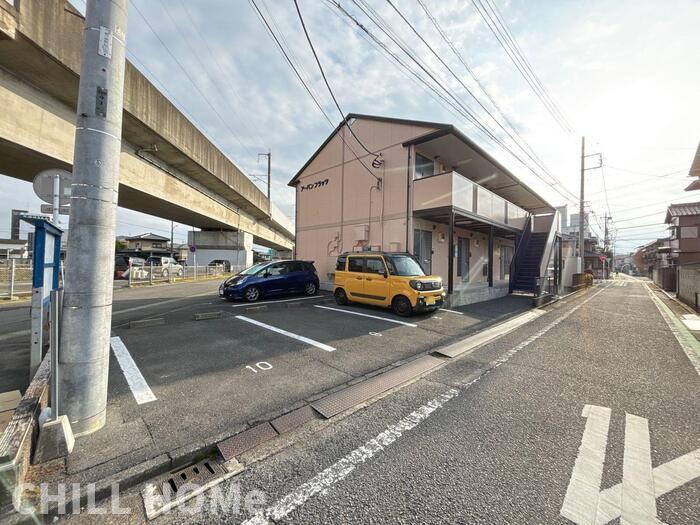アーバンフラッツの駐車場|他社様掲載物件もまとめてご紹介、ご案内可能です(^^)/