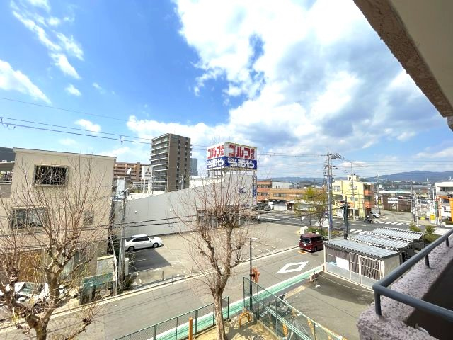 高槻センチュリーマンションの展望|バルコニーからの景色です
