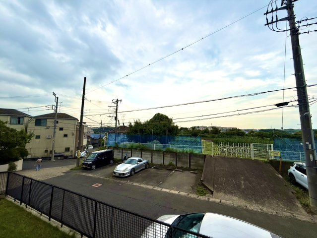 フェイム宮前平の展望|前面に高い建物が少なく、陽当たりと眺望に恵まれた住戸です。