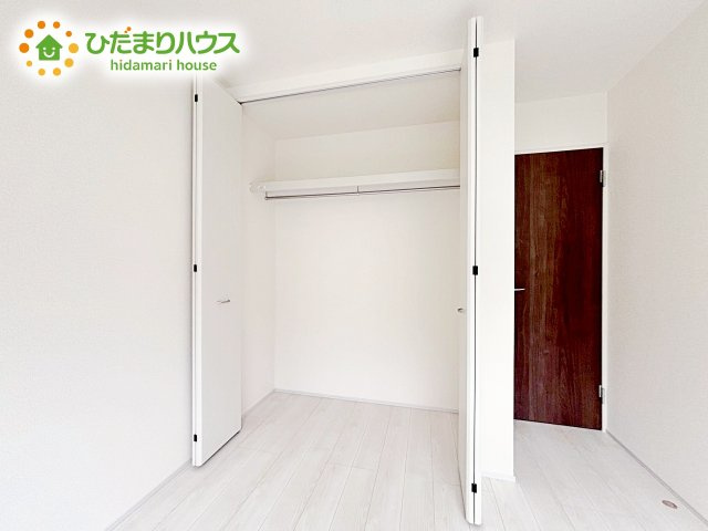 【収納】 | ひたちなか市馬渡17期　新築戸建 | クローゼットには、衣類や日用品などを整理整頓して収納できますね！