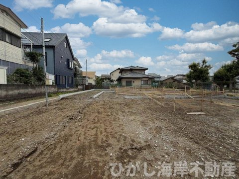 茅ケ崎辻堂元町５丁目　新築戸建　全３棟の外観|6月19日撮影　工事中　駐車スペース