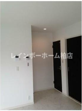 プライムアセット印西の内装|明るい室内です