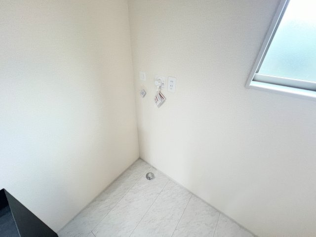 立川市西砂町　全３棟　新築戸建のランドリースペース