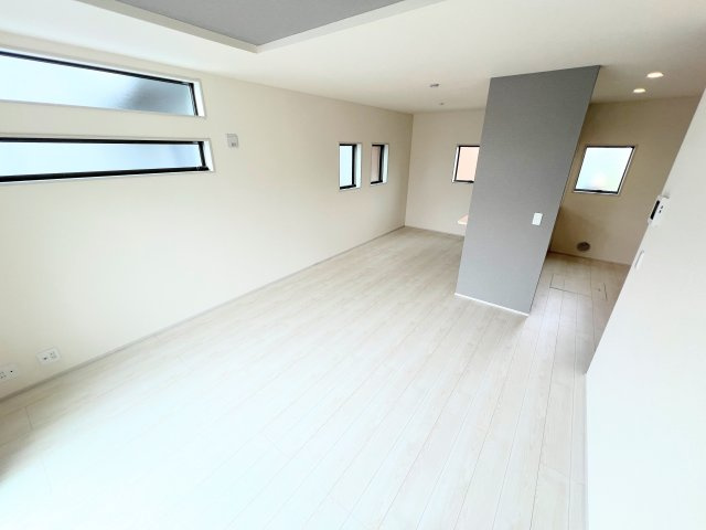 立川市西砂町　全３棟　新築戸建の居間・リビング