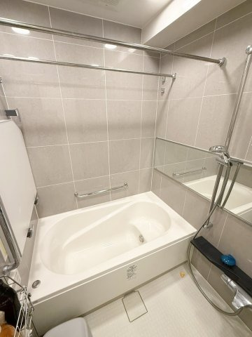 クラッシィハウス上北沢の浴室|室内写真は家具や小物を消す AI 生成を含むため、実際とは異なる場合があります