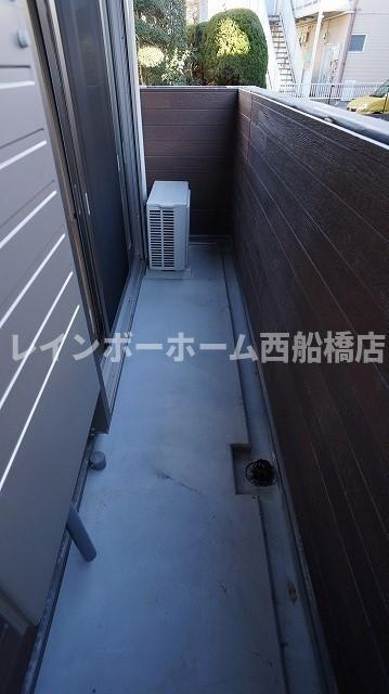 フローレンス松戸のバルコニー