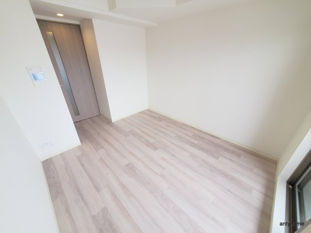 スプランディッド新大阪ウエスト　仲介手数料無料の居間・リビング