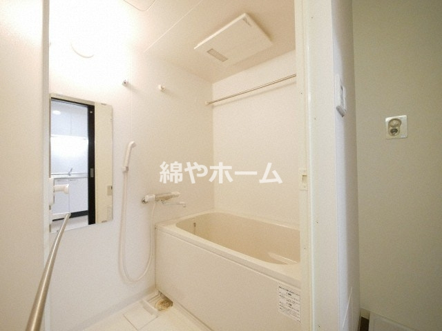 インテリジェンス御堂の浴室|ゆったり過ごせるお風呂です