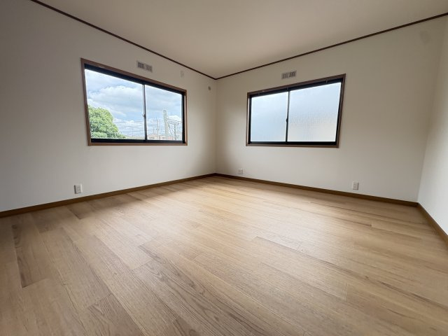 三木市別所町小林　中古戸建の洋室