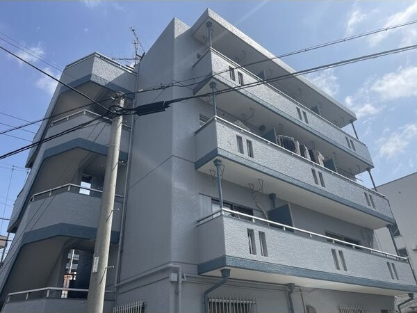 小林ビルの外観