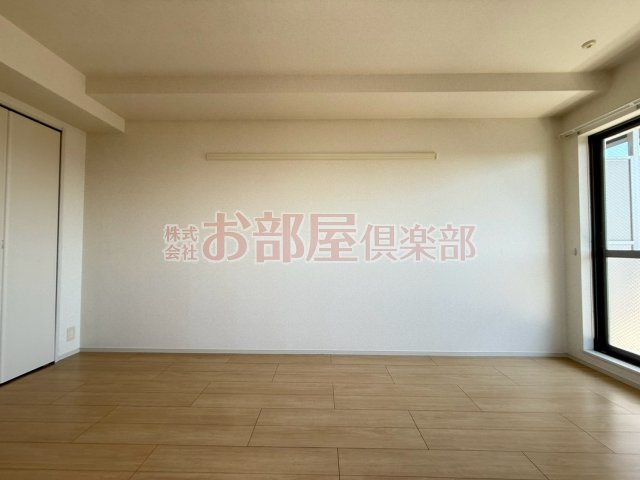 ルミリクスの洋室|明るい洋室です