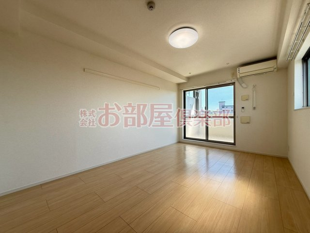 ルミリクスの洋室|落ち着いた色調の洋室です