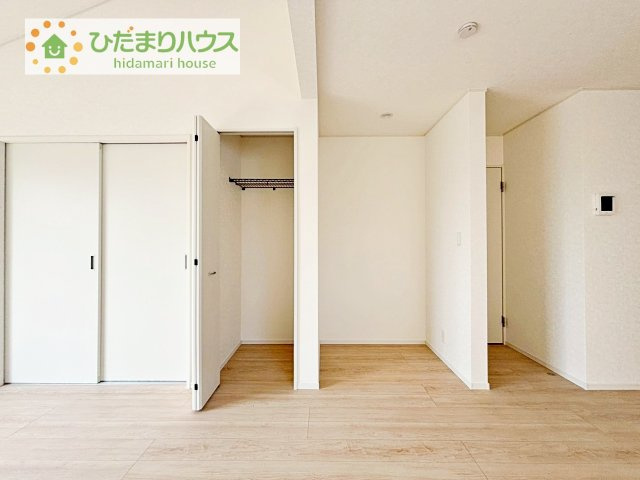 【収納】 | 筑西市二木成第2　新築戸建　4号棟 | 収納場所に困る掃除機や掃除用具はこちらへ！！