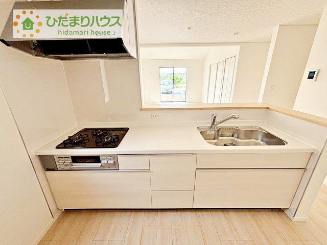【キッチン】 | 筑西市二木成第2　新築戸建　4号棟 | カウンターは少し高くなってますので、手元が隠れて来客からは見えにくくなってます♪