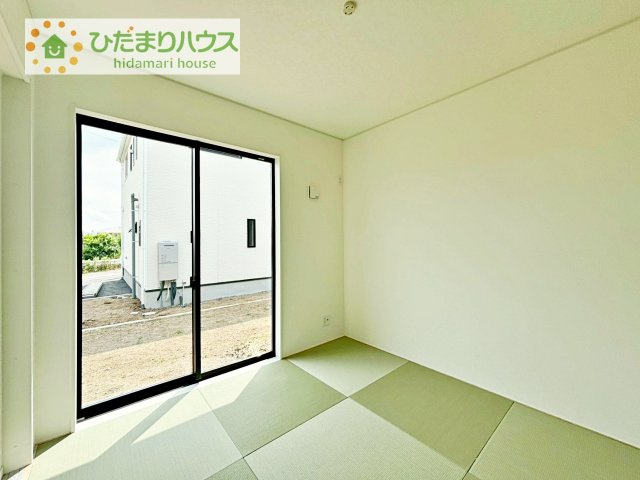 【和室】 | 筑西市二木成第2　新築戸建　4号棟 | 小さなお子さまのいる方におすすめ！リビング横の和室でお子様が遊んでる様子も確認できます(^^)/