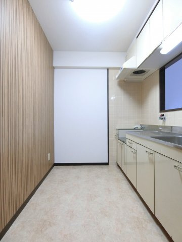 若園11番館のキッチン