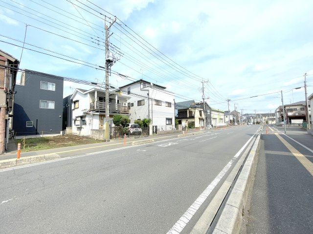 【前面道路含む現地写真】 | 富士見市鶴瀬西3丁目　建築条件無売地　限定1区画（ふじみ野店） | 周辺環境も併せてご案内いたします。
お気軽にご連絡ください！