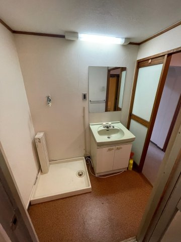 ハイツ東朝霧の洗面所