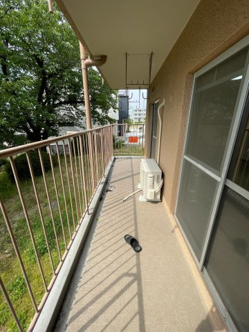 ハイツ東朝霧のバルコニー