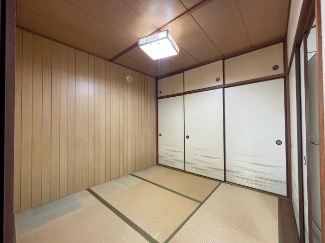 ハイツ東朝霧の和室