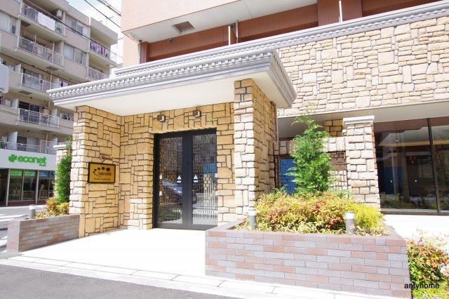 グランカーサ難波元町　仲介手数料無料のエントランス