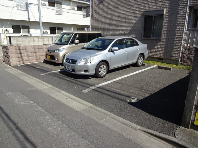 メゾンボヌールの駐車場|★敷地内駐車場あります★