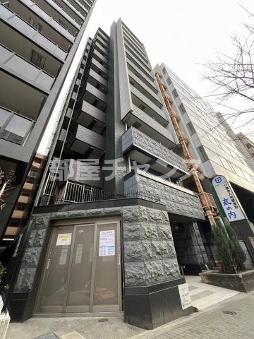 プレサンス丸の内雅殿の外観
