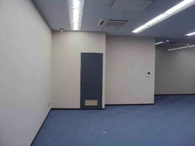 中央区築地７丁目の店舗事務所の内装