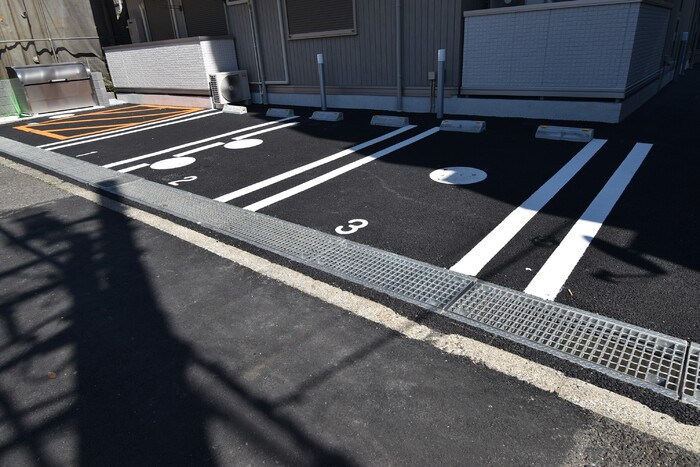 Ｄスクエア本町の駐車場