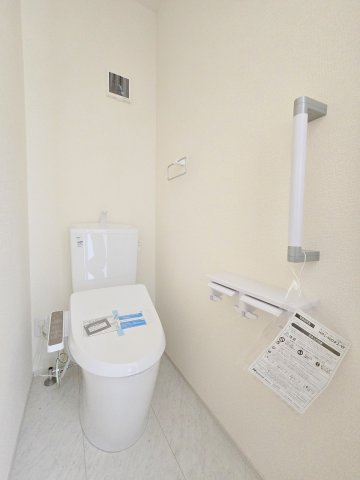 瑞穂町むさし野2丁目　新築戸建　全3棟のトイレ