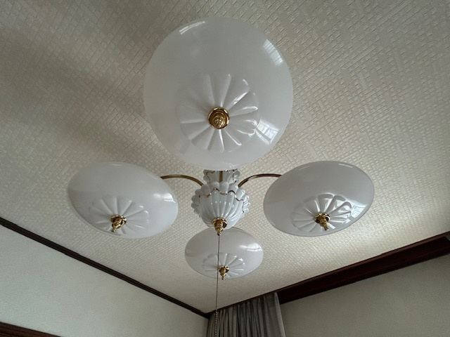 石立町貸家の設備|照明