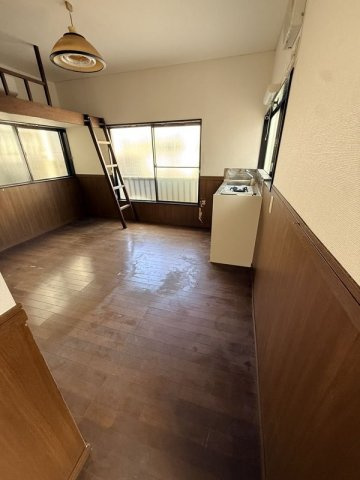 ラピュタ日野の玄関
