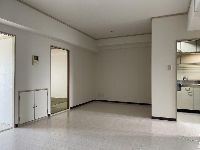 メゾン稲津の居間・リビング