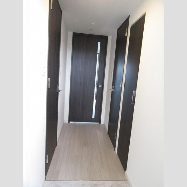 S-RESIDENCE千里丘の玄関
