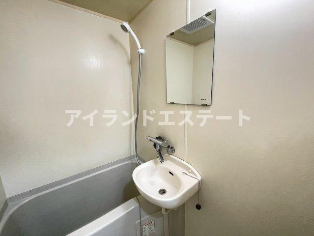 グリーンヒルズ　陽当たり良好　バストイレ別　宅配BOXの浴室