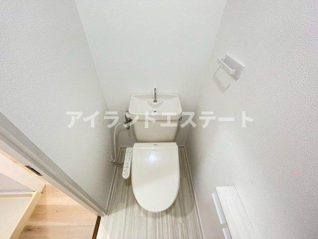 グリーンヒルズ　陽当たり良好　バストイレ別　宅配BOXのトイレ