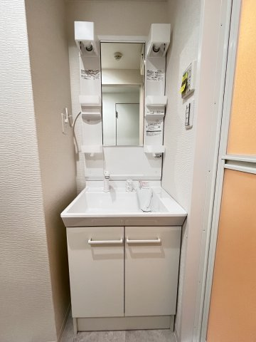 Fr.imp大阪城東の洗面所