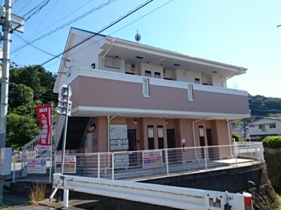 【外観】 | シャン・ド・フルール | 外観もきれいです