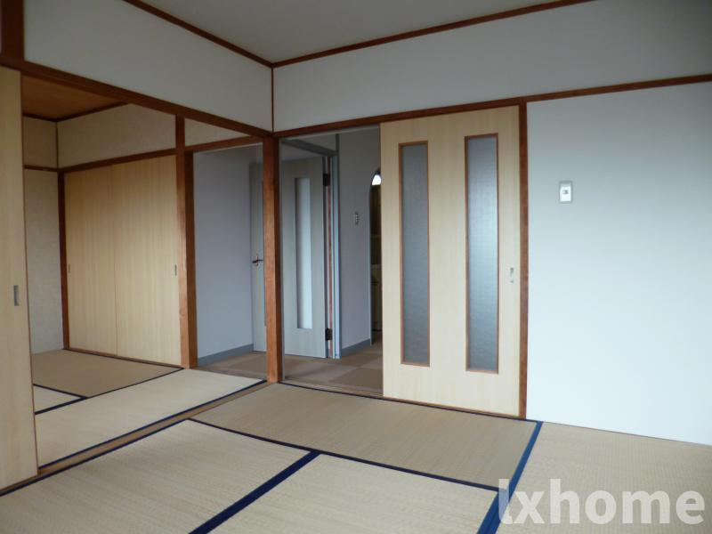 春日マンションの和室